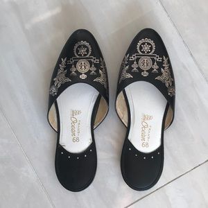 Asian Style Slippers